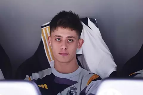 وسط تضاؤل دوره في مدريد.. إنتر ميلان يستهدف أردا جولر